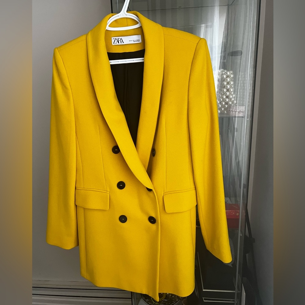 Yellow blazer - Picture 3 of 3